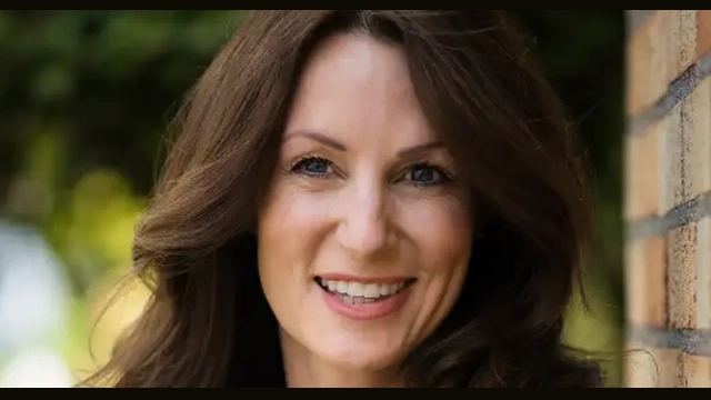 Outdoor headshot of CCC instructor Dawn Hendricks
